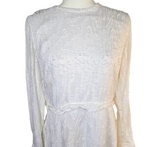 Womens misses dress size 12 L large white lined long sleevesr